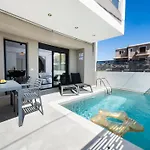 Apartment Euphoria Blue *
